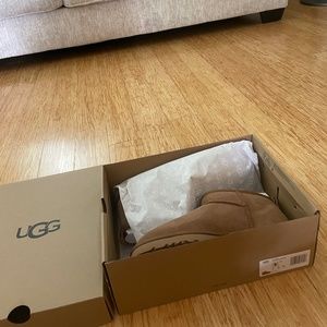 Ultra Mini Ugg size 8